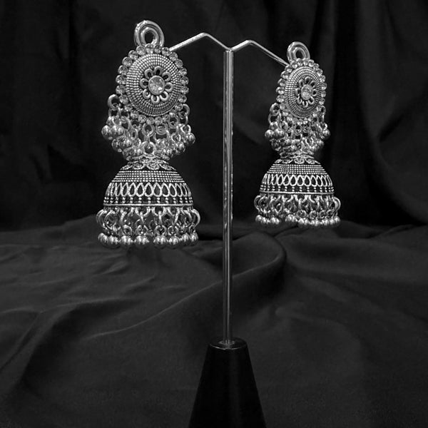 Silver round jumkas With Beaded